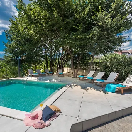 Appartement Gold 4 *